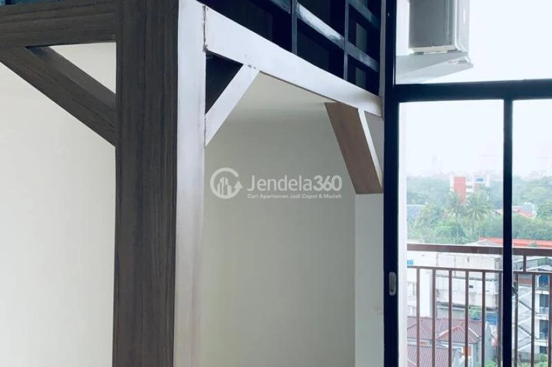 Bedroom Studio Apartment with  View at Dave Apartment