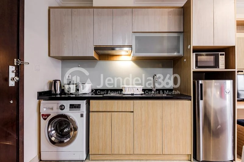 Kitchen Menteng Park Studio Fully Furnished