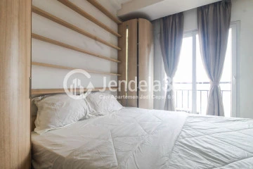 Bedroom Neat High Floor Studio Apartment Near Kelapa Gading at Sunter Park View Apartment