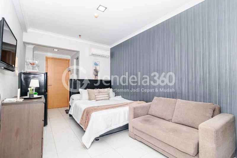 Bedroom Low Floor Studio Apartment with City View at Signature Park Apartment
