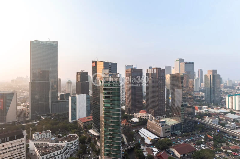 Balcony Peaceful Studio Apartment Middle Floor with City View at The Newton 2 Ciputra Apartment