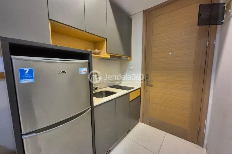Kitchen Low Floor 2BR Apartment with City View at Taman Anggrek Residence
