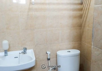 Bathroom Kebagusan City Apartment 2BR Fully Furnished