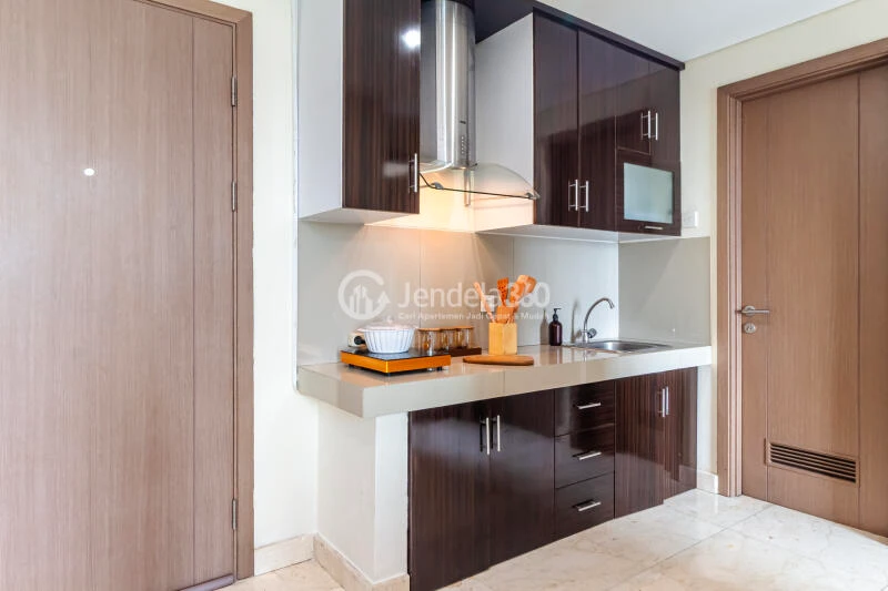 Kitchen Puri Orchard Apartment 2BR Fully Furnished