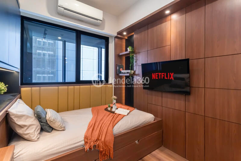 Bedroom Lovely Studio Apartment Low Floor with  View at Branz Mega Kuningan Apartment