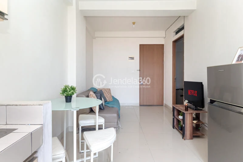 Living Room Oak Tower Apartment 2BR View City