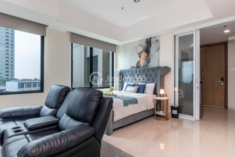 Bedroom Modern 1BR Apartment at Southgate Residence Middle Floor