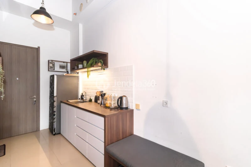 Kitchen Modern 1BR Apartment at Bintaro Icon Apartment High Floor