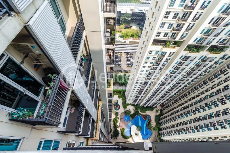Balcony Comfortable Studio Apartment at Puri Orchard Apartment Tower Cedar Heights A