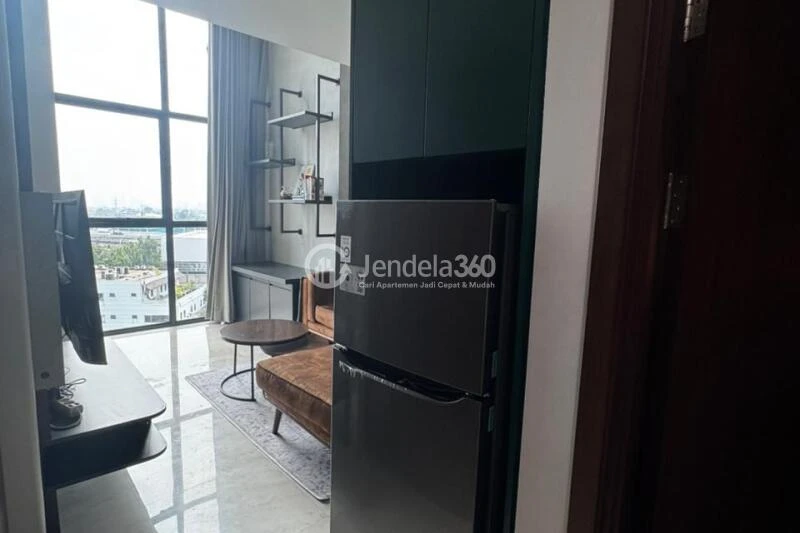 Kitchen Homey 1BR Apartment Low Floor with  View at Southgate Residence