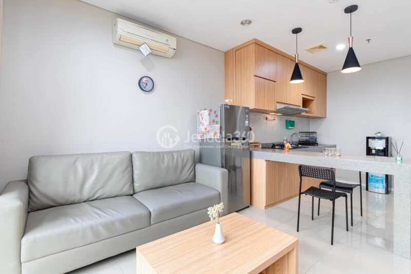 Living Room 2BR Apartment with  View at Paddington Heights Apartment