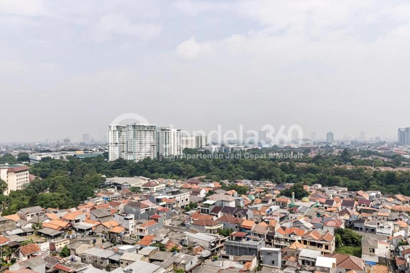 Balcony 2BR Minimalist Apartment at Pancoran Riverside Apartment with City Center View
