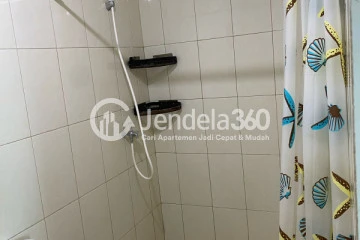 Bathroom Well Located 2BR Apartment Near East Jakarta Industry Area with City View at Callia Apartment