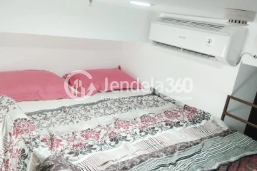 Bedroom Low Floor Studio Apartment with City View at Vittoria Residence