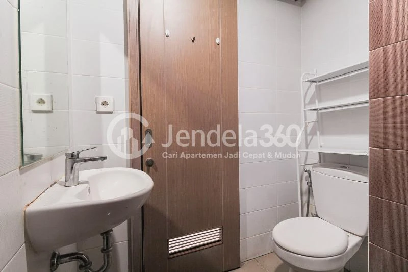 Bathroom Puri Orchard Apartment Studio Tower Orange Tower