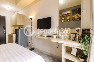 Bedroom Well Furnished and Relaxing Studio Apartment at Serpong Green View Apartment, Special Price!