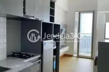 Kitchen Middle Floor Studio Apartment with City View at Westmark Apartment