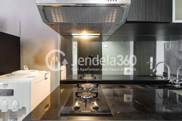 Kitchen Fancy Studio Apartment with City View at Tamansari The Hive