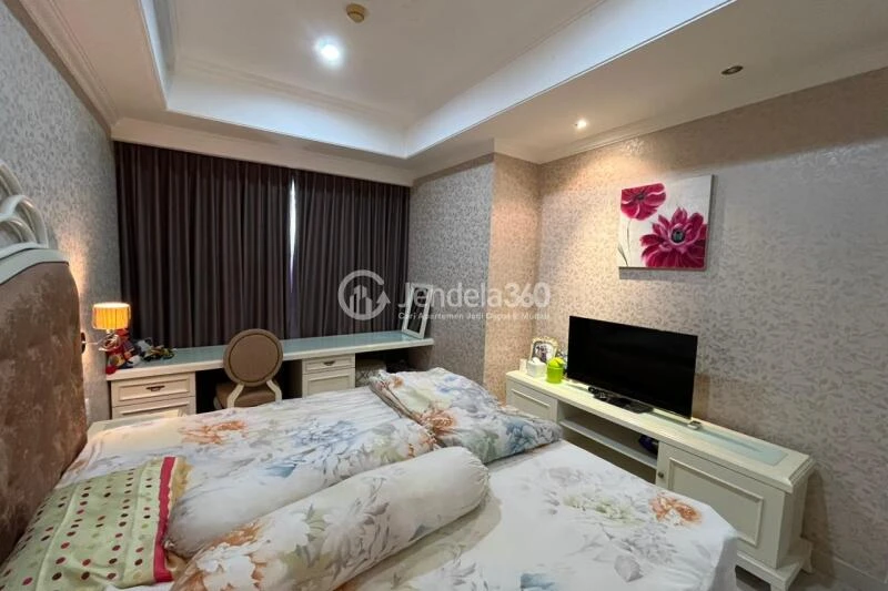 Bedroom 1 2BR Apartment with City View at Kuningan City (Denpasar Residence)
