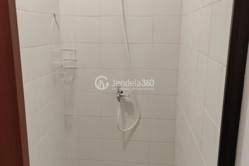 Bathroom Studio EcoHome Citra Raya Apartment at Low Floor