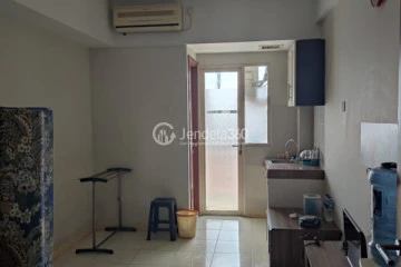 Bedroom Low Floor Studio Apartment with City View at Green Lake View Apartment