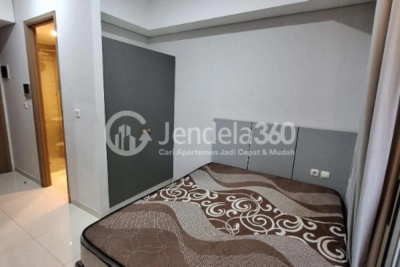 Bedroom Studio Apartment with City View at Taman Anggrek Residence