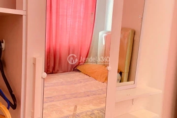 Bedroom Middle Floor 2BR Apartment with City View at Parkland Avenue Apartment