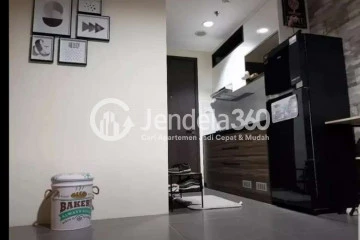 Kitchen 2BR Bintaro Icon Apartment at Tower Crysant