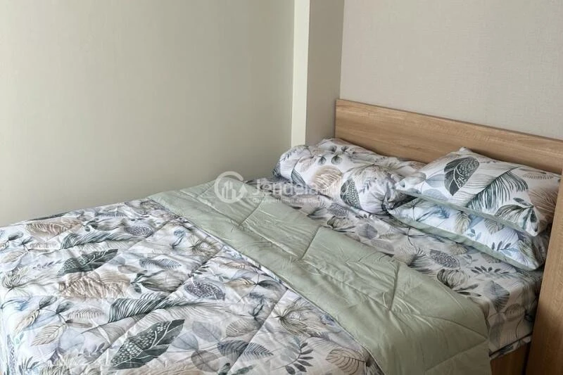 Bedroom 1 Cozy 2BR Apartment at Oak Tower Apartment Low Floor