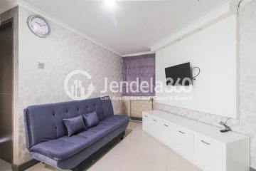 Living Room 2BR Green Central City Apartment at High Floor