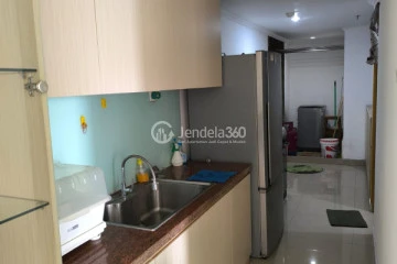 Kitchen 3BR Apartment with  View at Grand Palace Kemayoran