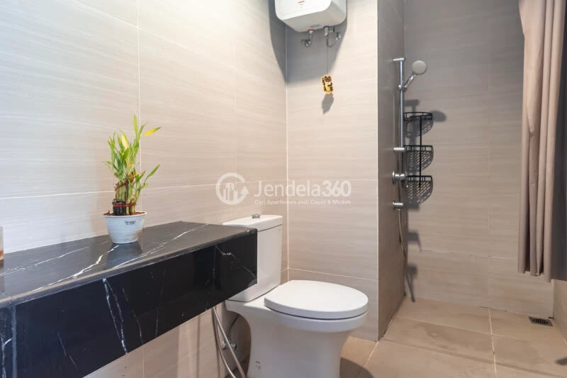 Bathroom The Crest West Vista Puri 2BR Fully Furnished