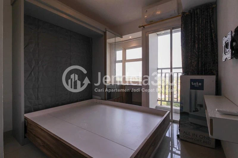 Bedroom Comfy Studio Apartment at Serpong Garden Apartment, Close to BSD