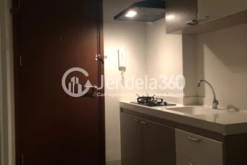 Kitchen Tidy Studio Apartment Low Floor with City View at Signature Park Grande