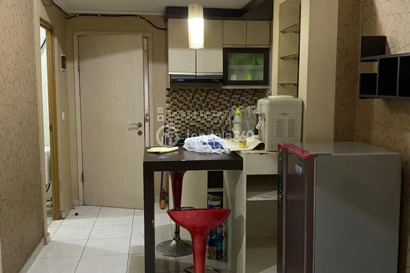 Kitchen Stylish 2BR Apartment at Grand Centerpoint Apartment Low Floor