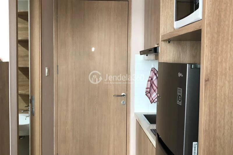 Kitchen Low Floor Studio Apartment with  View at B Residence BSD