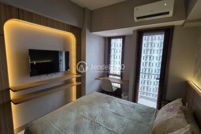 Bedroom Tidy Studio Apartment High Floor with Swimming Pool View at Pakuwon Residence Bekasi