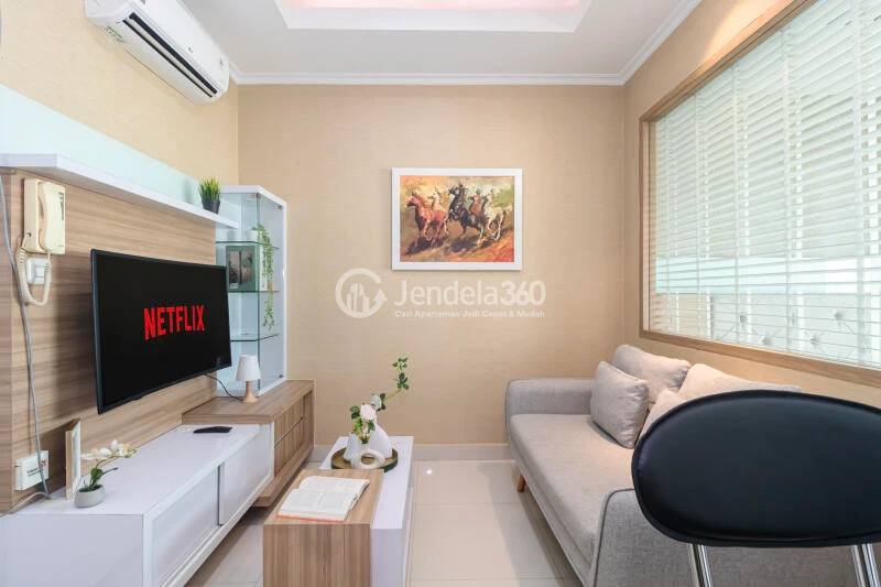 Living Room Fancy 1BR Apartment Low Floor with  View at MOI City Home