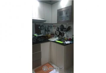 Kitchen 2BR East Park Apartment at Low Floor