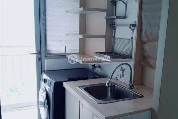 Kitchen Studio Bintaro Park View Apartment at Middle Floor