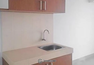 Kitchen 1BR Apartment with city view View at Royal Olive Residence