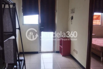 Living Room Comfortable 1BR Apartment Low Floor with City View at Maple Park Apartment