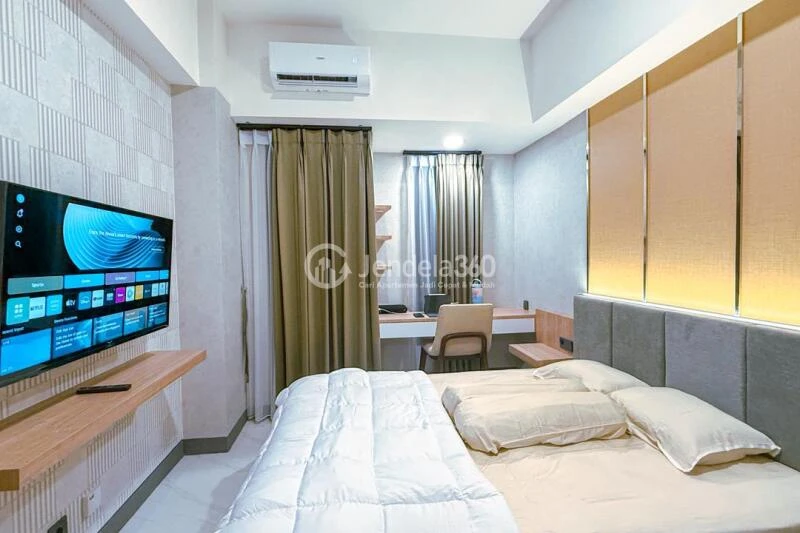 Bedroom High Floor Studio Apartment with  View at Pakuwon Residence Bekasi