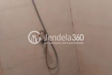 Bathroom Studio Apartment with City View at Margonda Residence