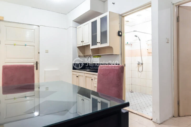 Dining Room 1BR Permata Eksekutif Apartment at Middle Floor