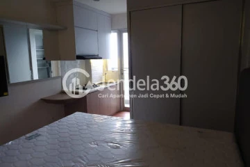 Bedroom Low Floor Studio Apartment with  View at Bintaro Park View
