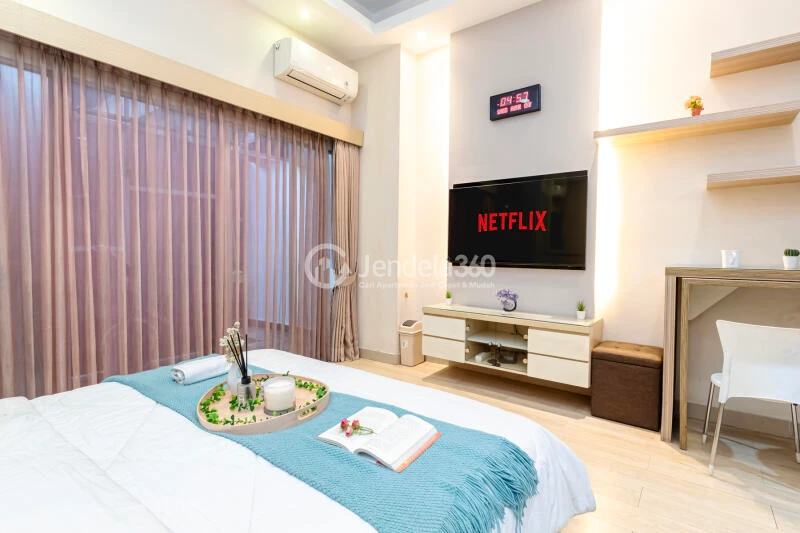 Bedroom Studio Apartment with  View at Tamansari Hive Cawang