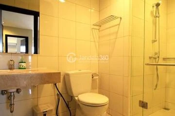 Bathroom Peaceful 2BR Apartment at Somerset Permata Berlian Residence Low Floor