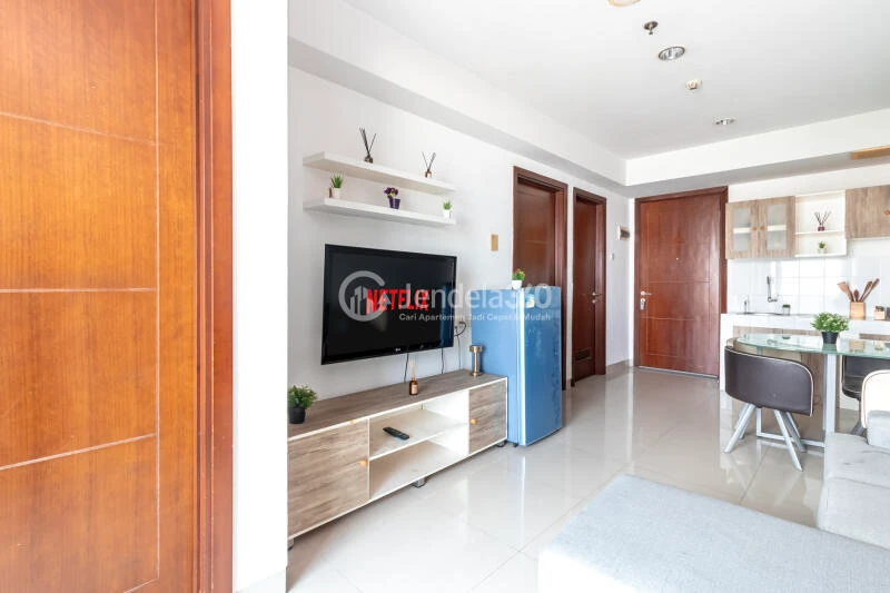 Living Room Stunning 2BR Apartment Middle Floor with City View at Springhill Terrace Residence