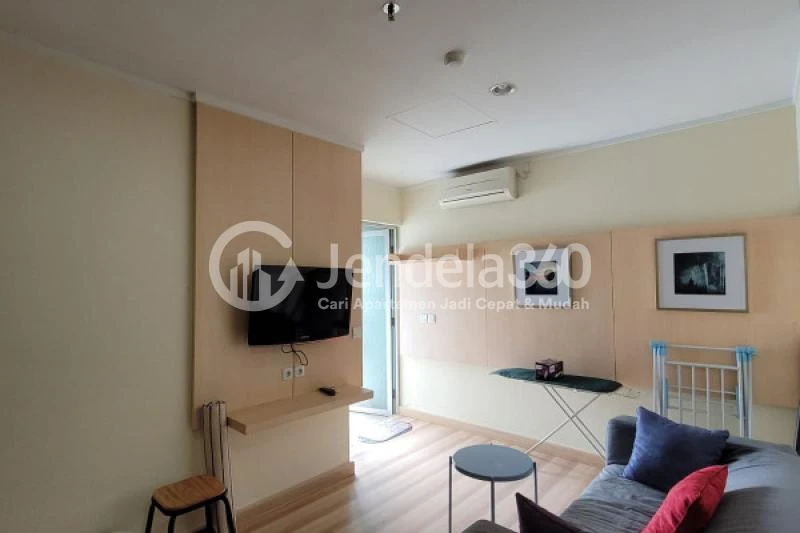 Living Room 1BR Apartment with City View at Sahid Sudirman Residence